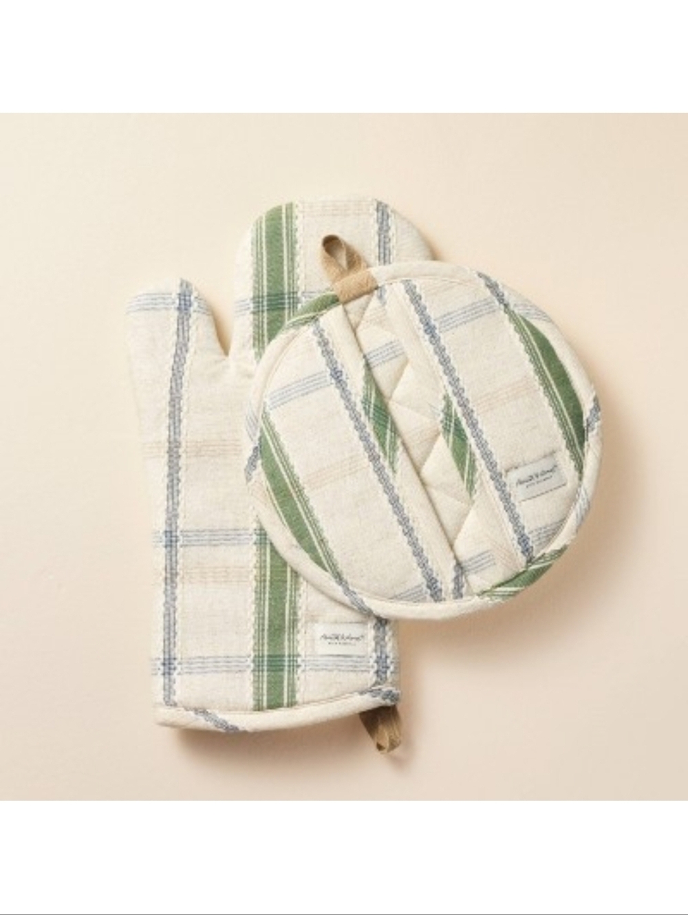 NWT Hearth And Hand Oven Mitt & Pot Holder Set